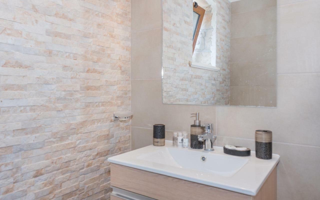 Green Stone Villas Apartments Kalamákion 외부 사진