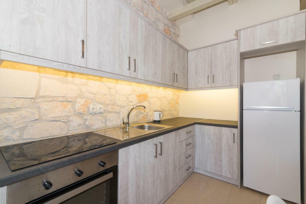 Green Stone Villas Apartments Kalamákion 외부 사진